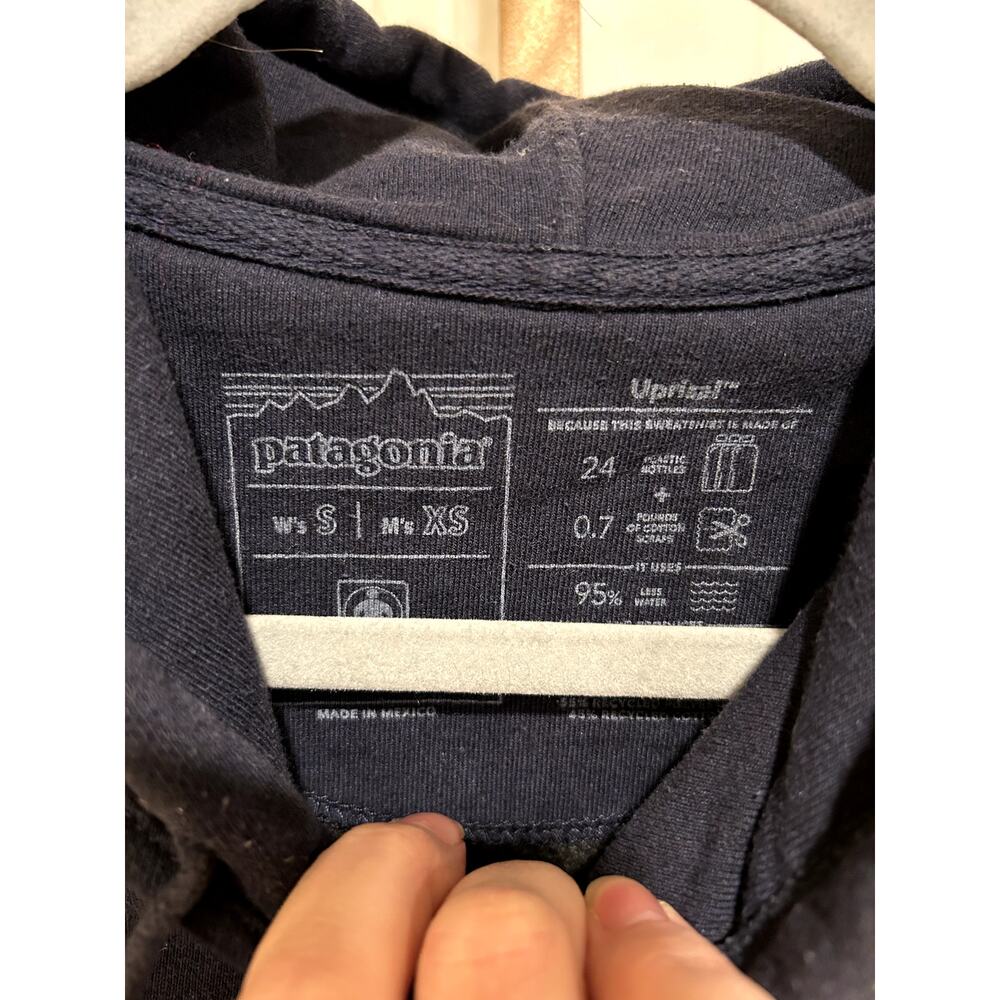 Patagonia - P-6 Logo Uprisal Hoodie, Men's XS/Women's Small, Navy - Picture 3 of 4